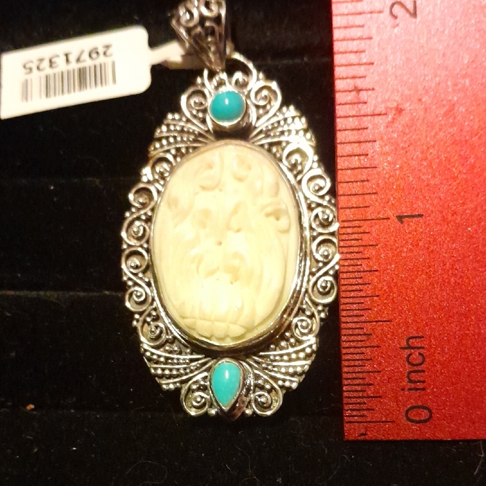 Elegant Silver and Turquoise Pendant